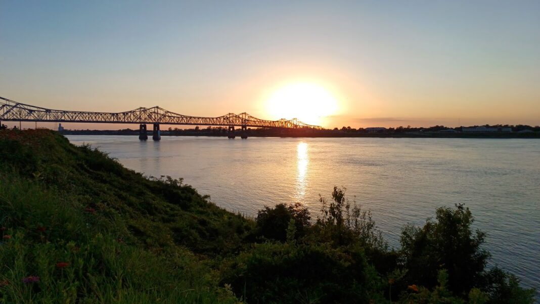 U.S.A. On the Road: Midwest e South Natchez-mississippi