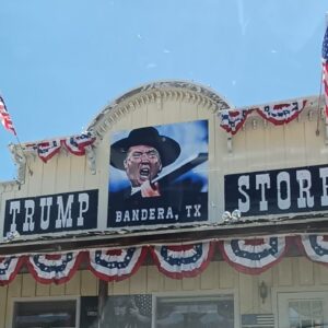 Trump-Store-bandera