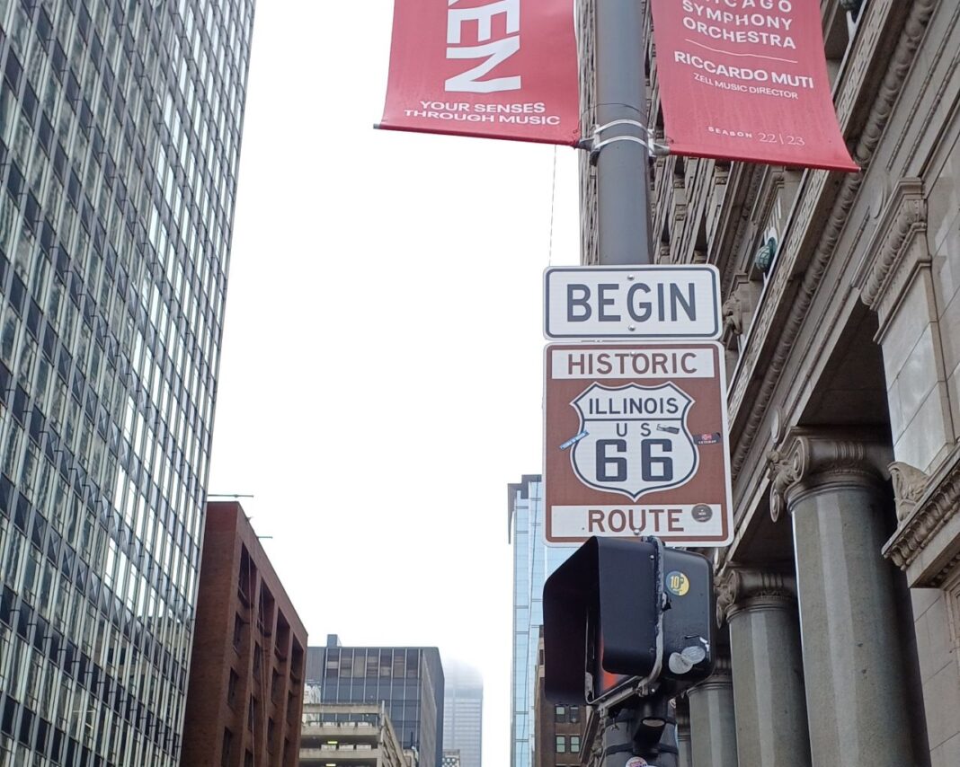 Route 66: la “Mother Road” tra mito e turismo di massa Route-66-Chicago