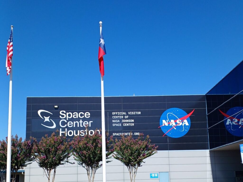 Space-Center-Nasa-houston-texas-travel-to-usa-2
