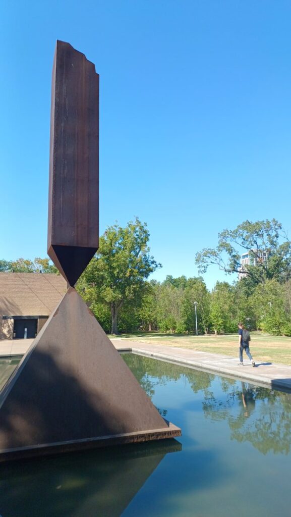 menil-collection-houston-texas-travel-to-usa