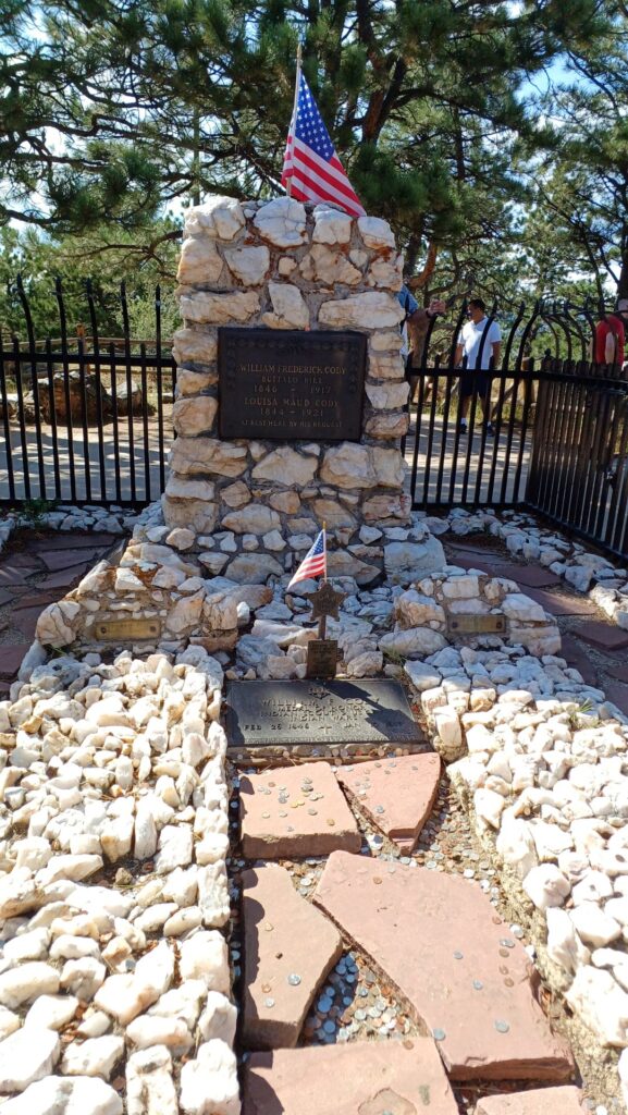 buffalo-bill-lookout-mountain-colorado-travel-to-usa