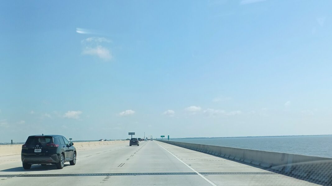 I-20 Twin Span Bridge: caduta e ricostruzione dello spettacolare ponte su Lake Pontchartrain i10-twin-span-bridge-louisiana-travel-to-usa